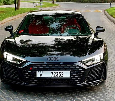 Audi R8 Coupe 2021 for rent in Аджман